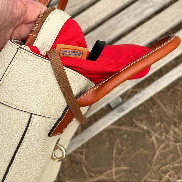 EUC Dooney & Bourke Cara Tote - Picture 9 of 13